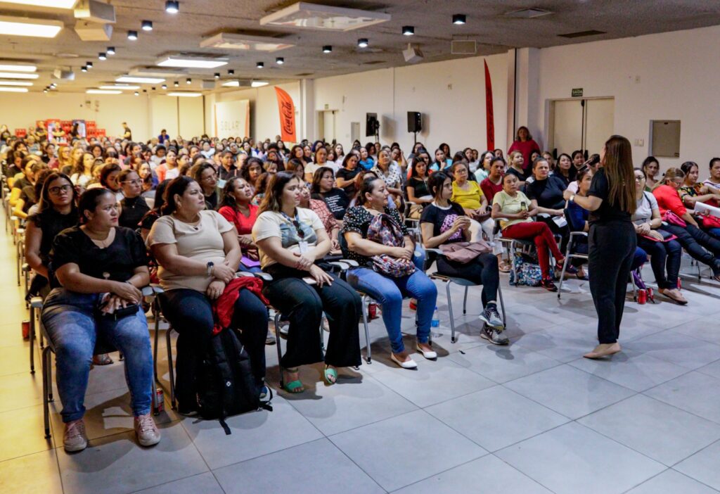 Parceria entre Governo do Amazonas e Coca-Cola oferta empregos a mulheres