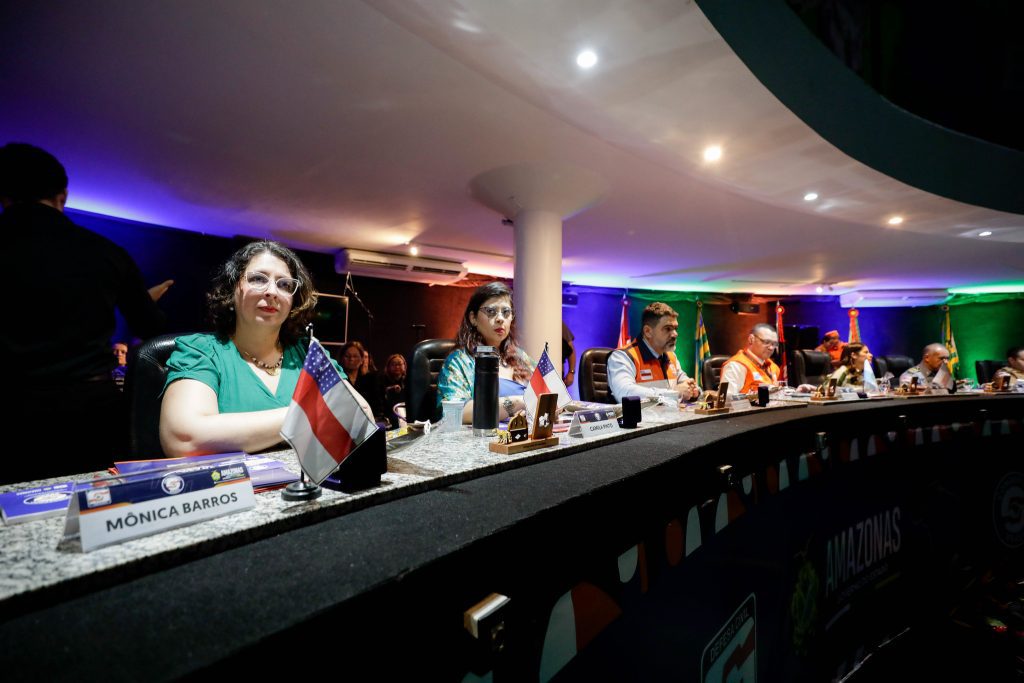 Rosemary Costa Pinto é homenageada com medalha que leva seu nome em evento da Defesa Civil do Amazonas