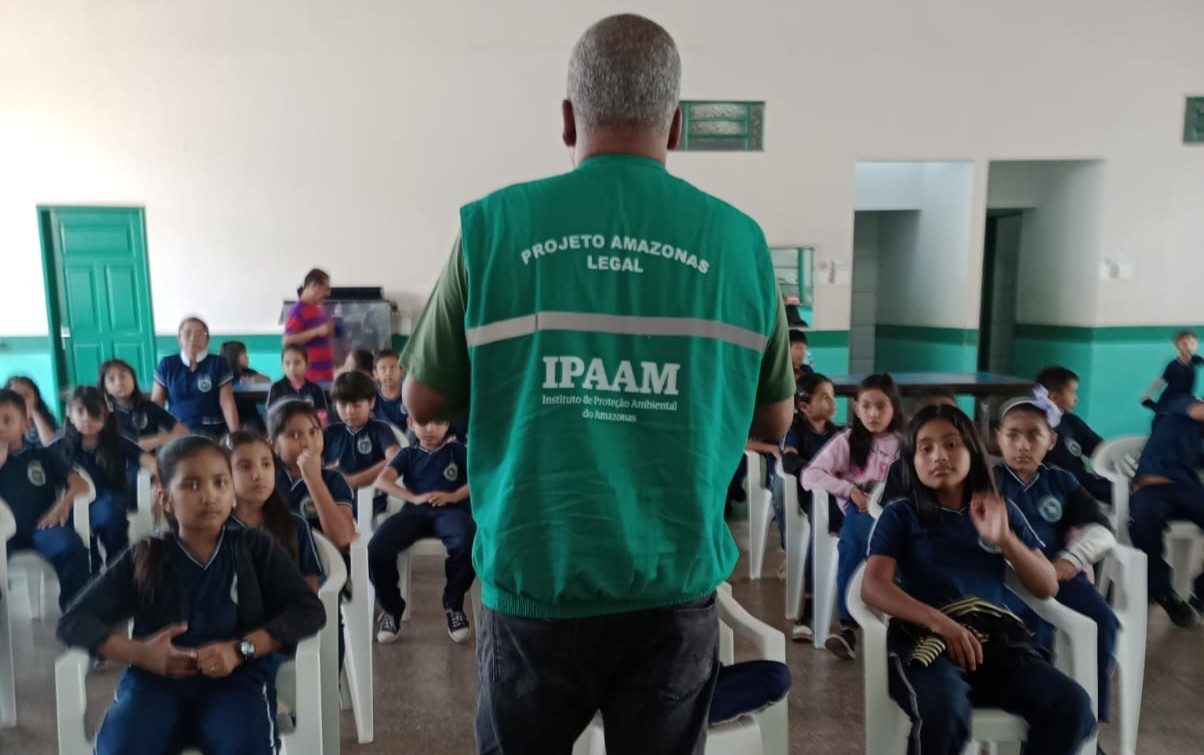 Campanha educativa do Ipaam em Itacoatiara orienta mais de 580 alunos sobre riscos das queimadas